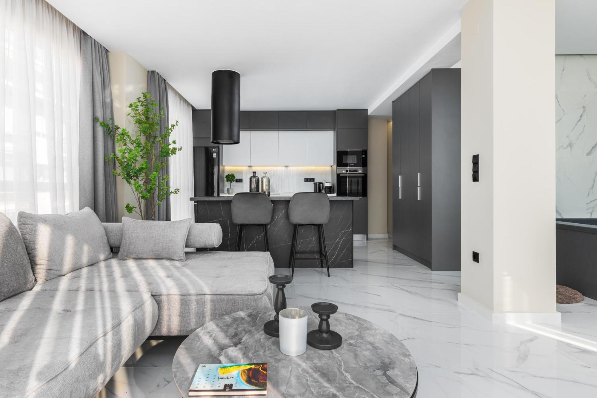 Ophelia By Halu!, Luxury With Hot Tub Apartament *