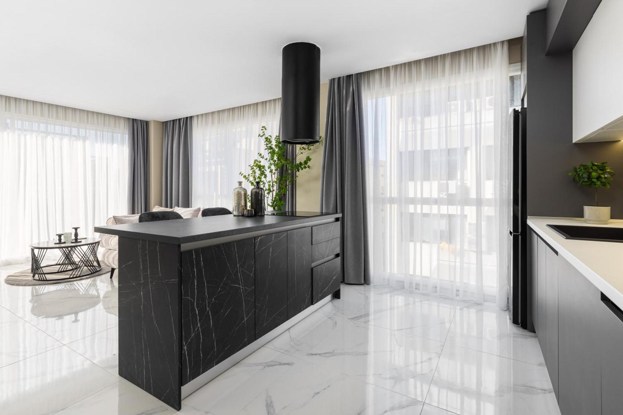 Ophelia By Halu!, Luxury With Hot Tub Apartament *
